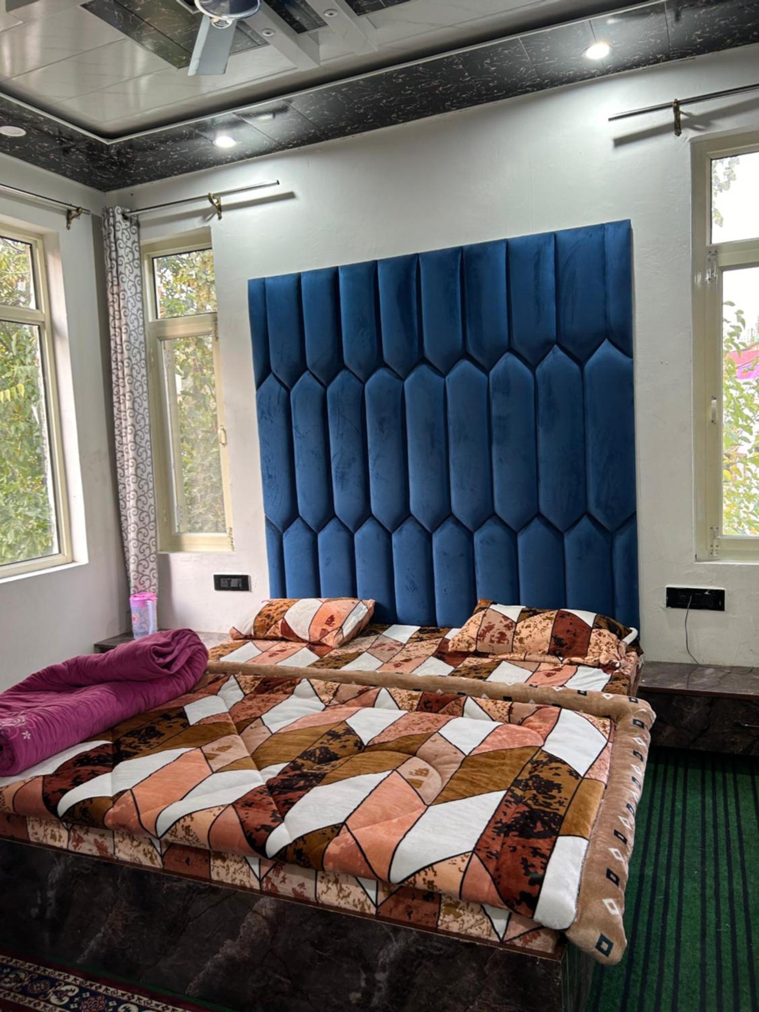 Hotel Resonance Exotic Srinagar  Exterior photo