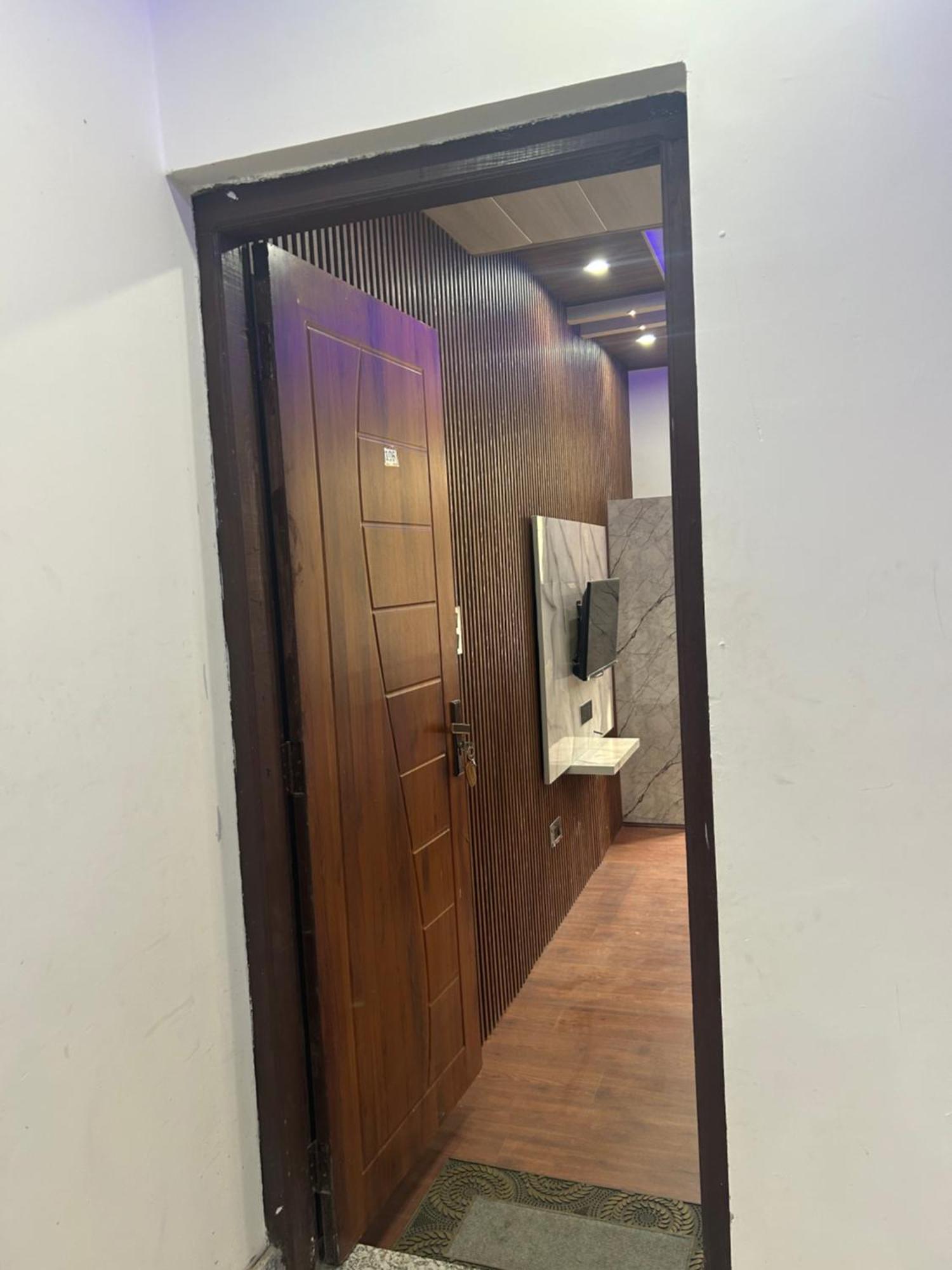 Hotel Resonance Exotic Srinagar  Exterior photo